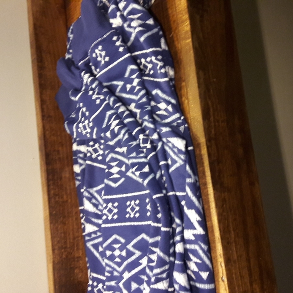 MAKE OFFER-- LulaRoe Jax